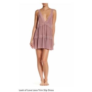 Free People Look Of Love Mauve Lace Slip ✨